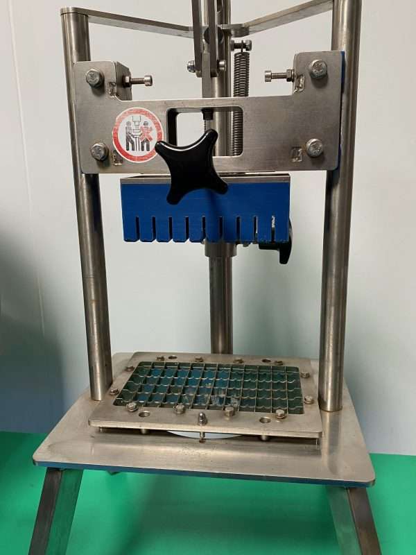 Table Top Pepper Cutter