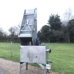parabolic screen