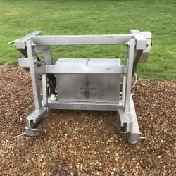 tote bin lift