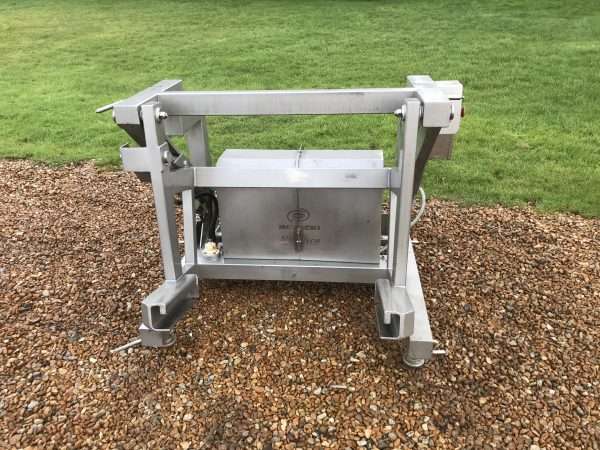 tote bin lift