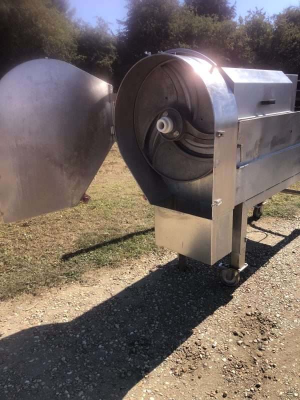 vegetable slicing/ vegetable processing