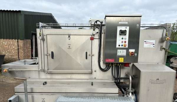 Crusader T600 tray washer