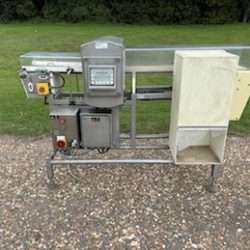 Used Safeline Metal Detector