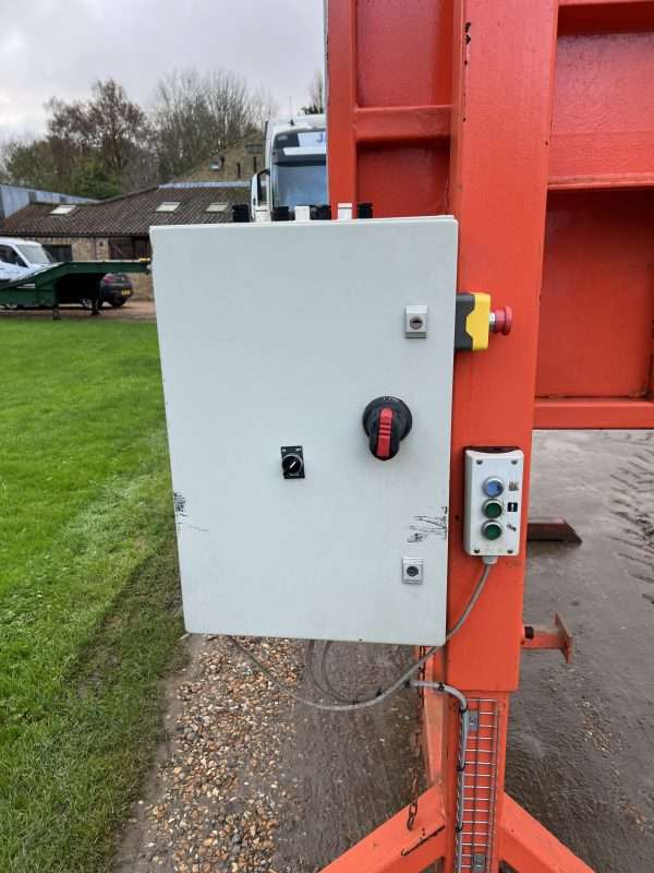 Used Box Tipper