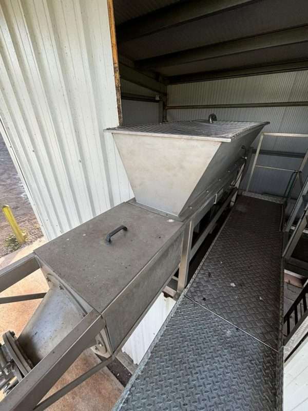 Waste press with starch recovery