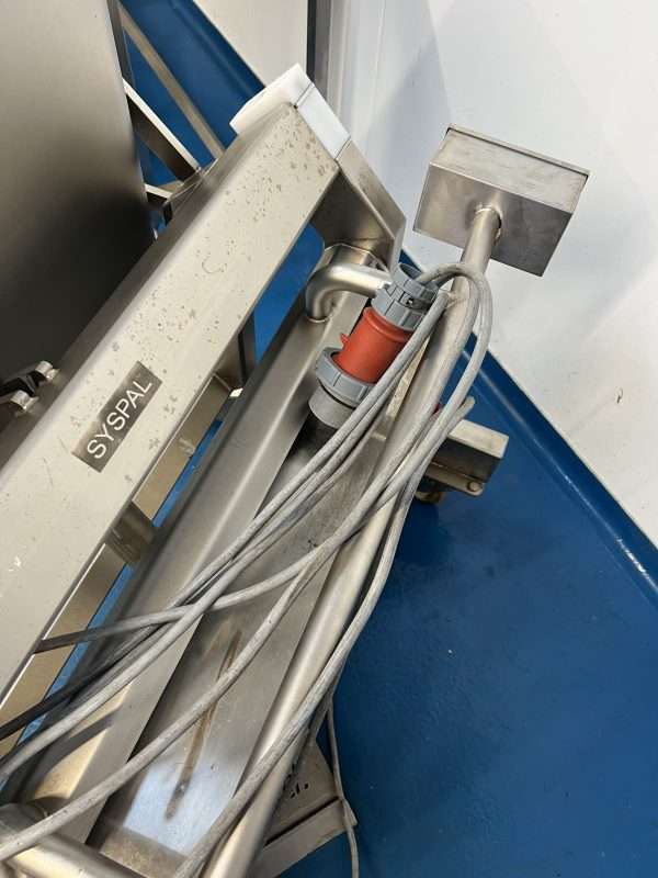 Syspal tote bin tipper