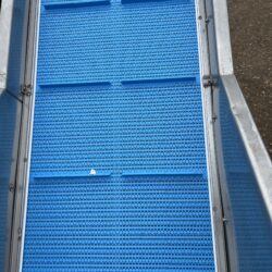 Stainless steel surge tank