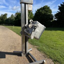 Used Tote Bin Tipper