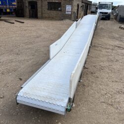 Large used lift conveyor