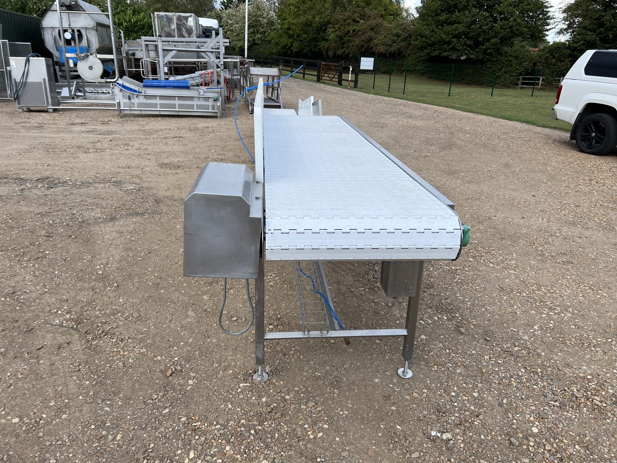 Large used lift conveyor