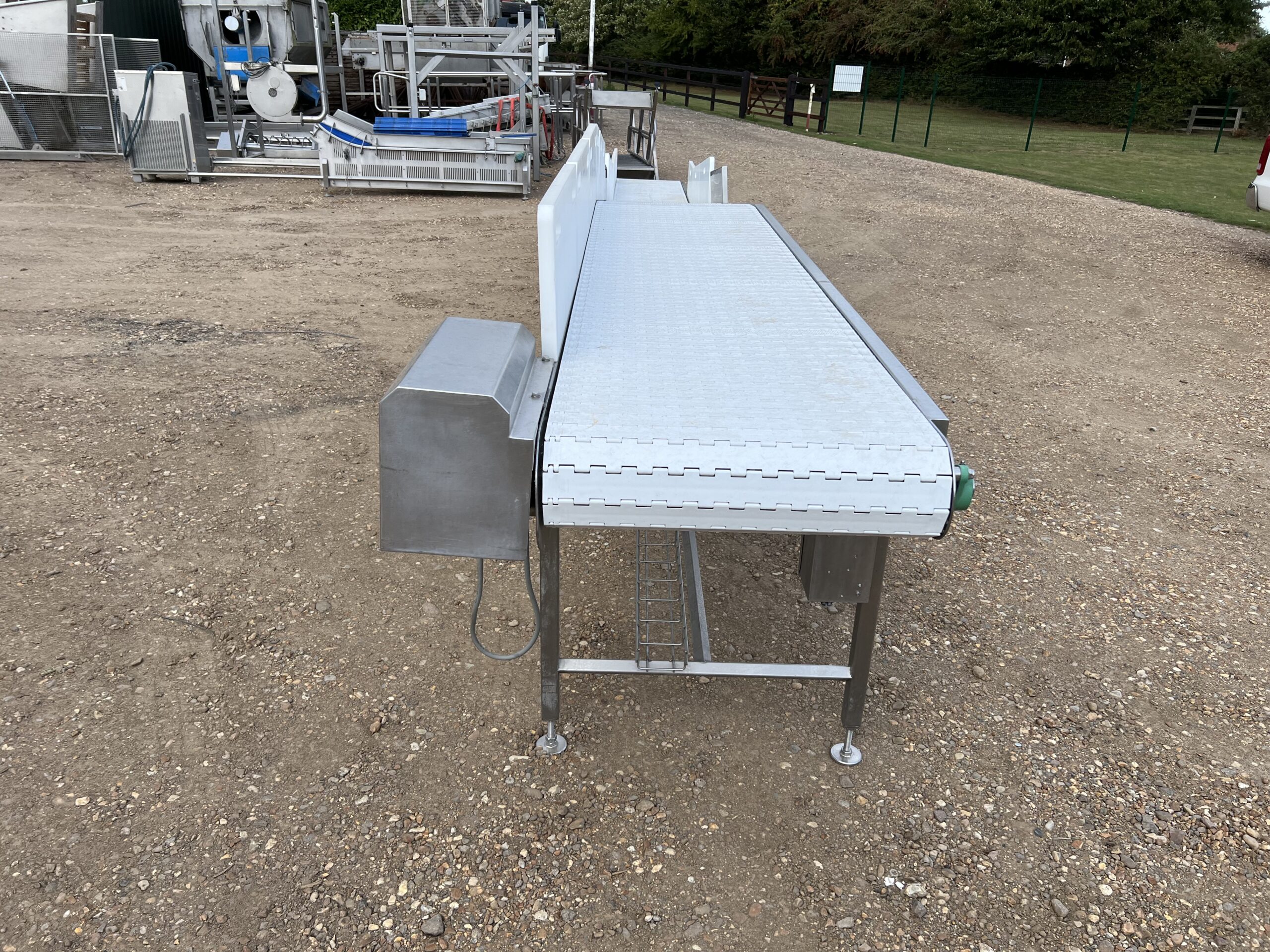 Large used lift conveyor