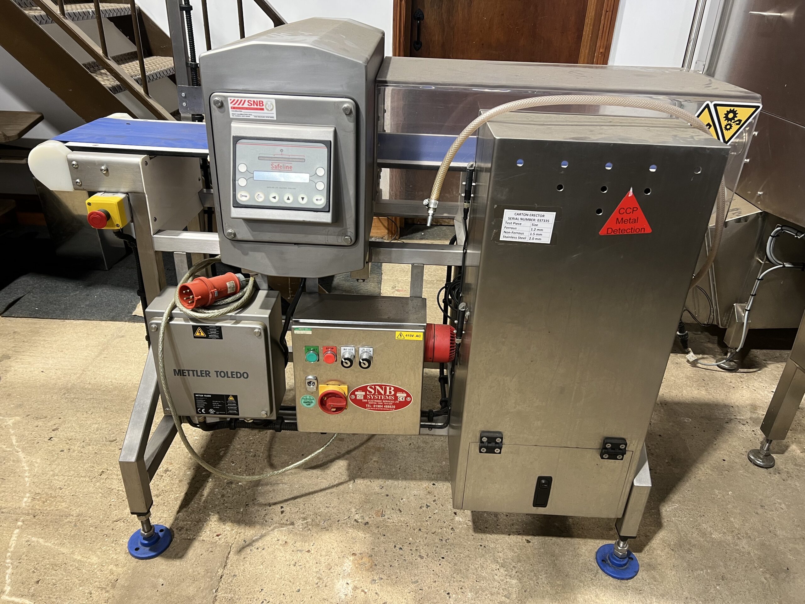 Used Safeline Metal Detector