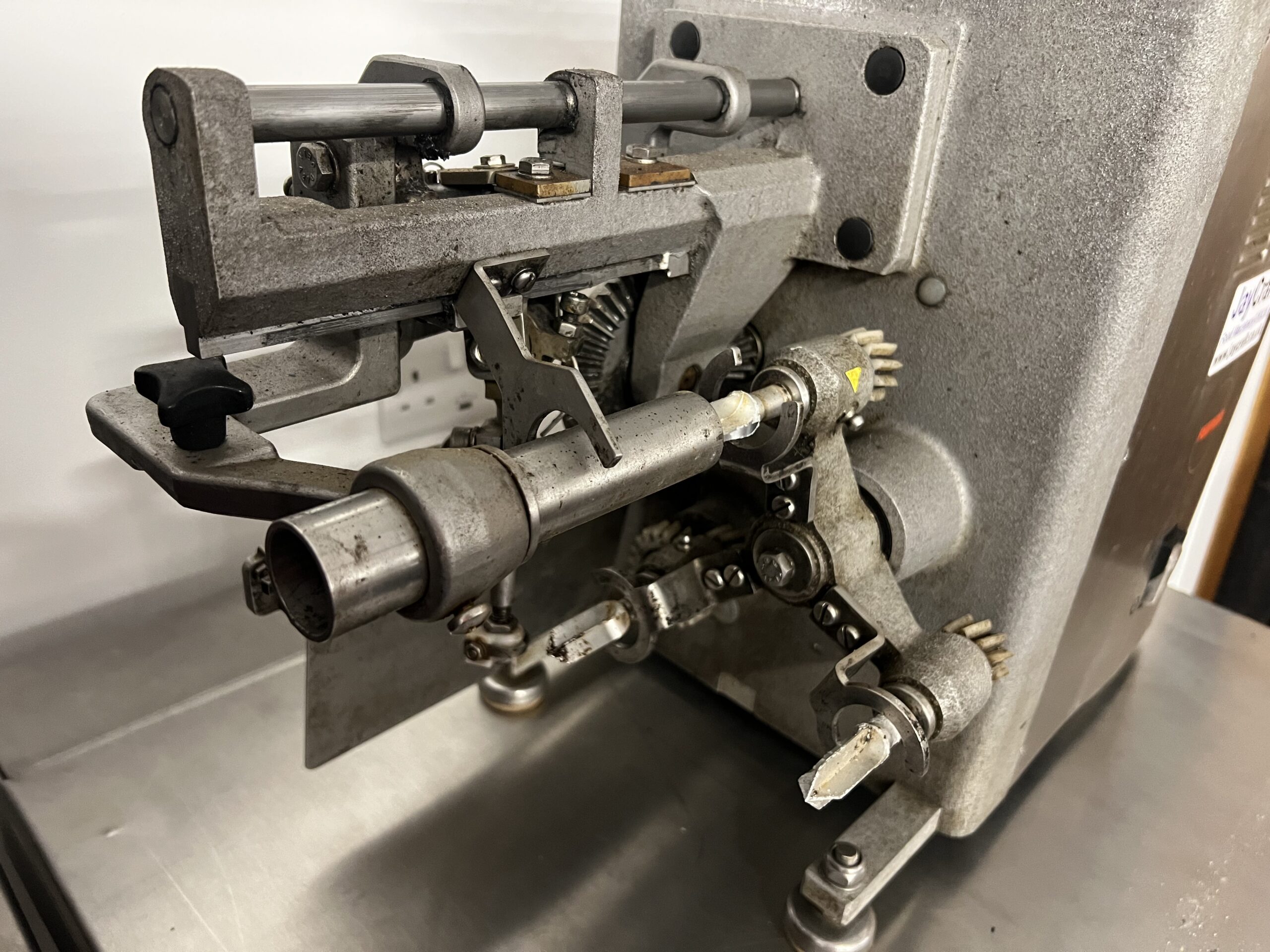 Used Feuma apple peeler